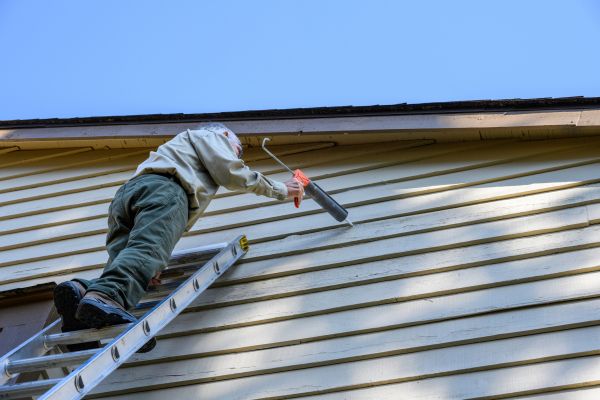 Cost of Vinyl Siding Caulk Repair in Freehold